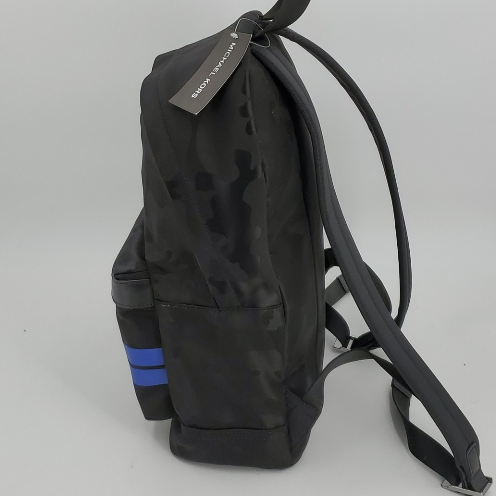 🆕️ MICHAEL KORS Camouflage Kent Backpack - Picture 5 of 6